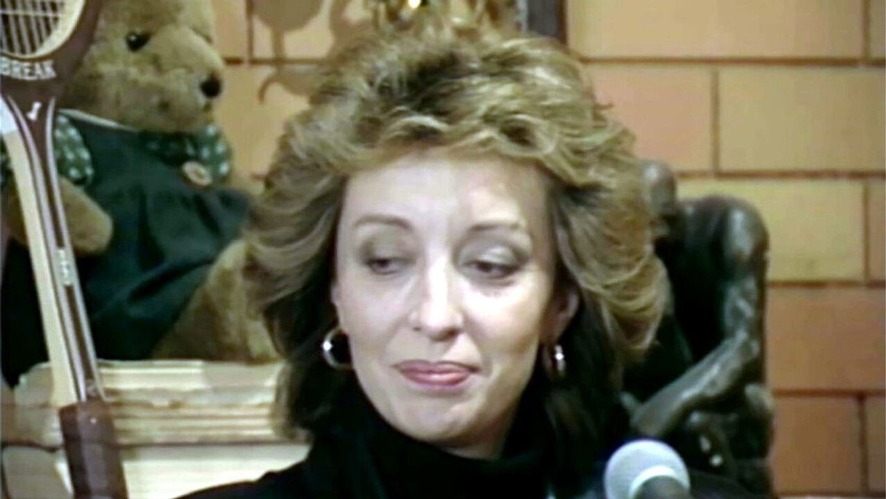 Ζήτω το ελληνικό τραγούδι — Épisode 9