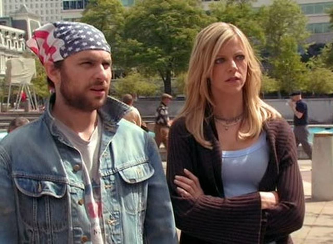 It's Always Sunny in Philadelphia - Season 2 Episode 9 : Charlie Goes America All Over Everybody's Ass