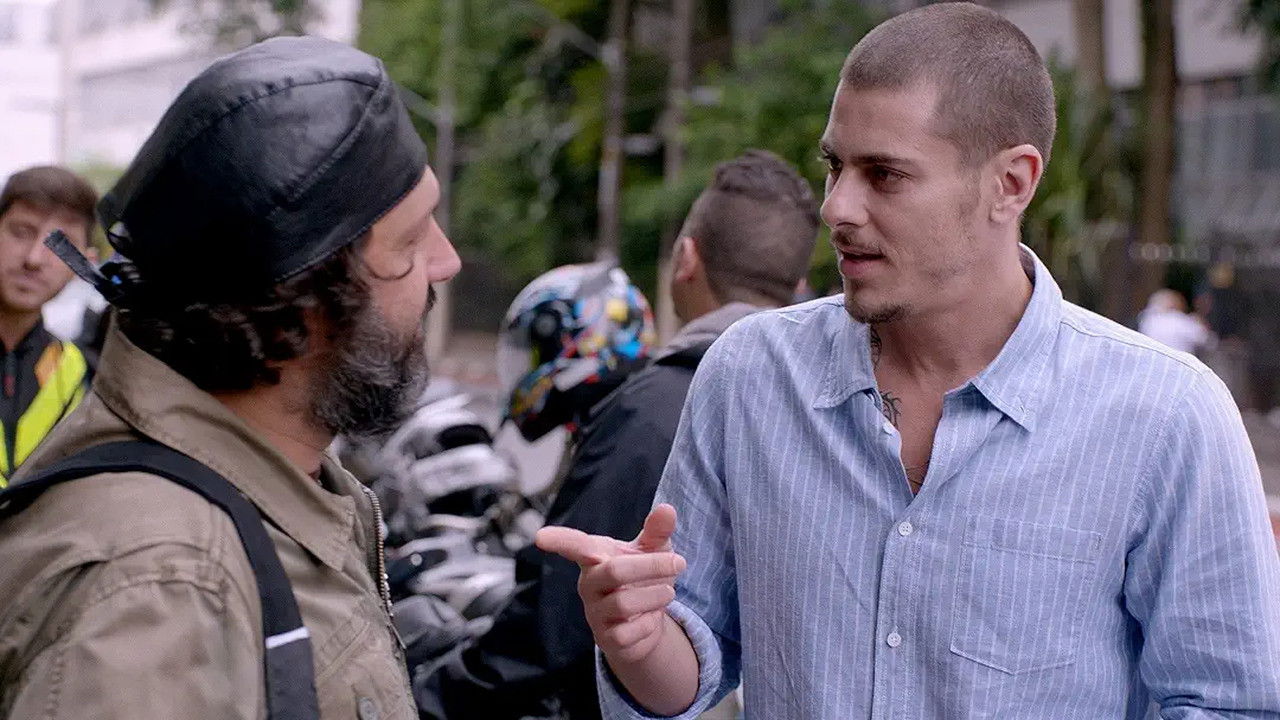 A Garota da Moto — Épisode 13