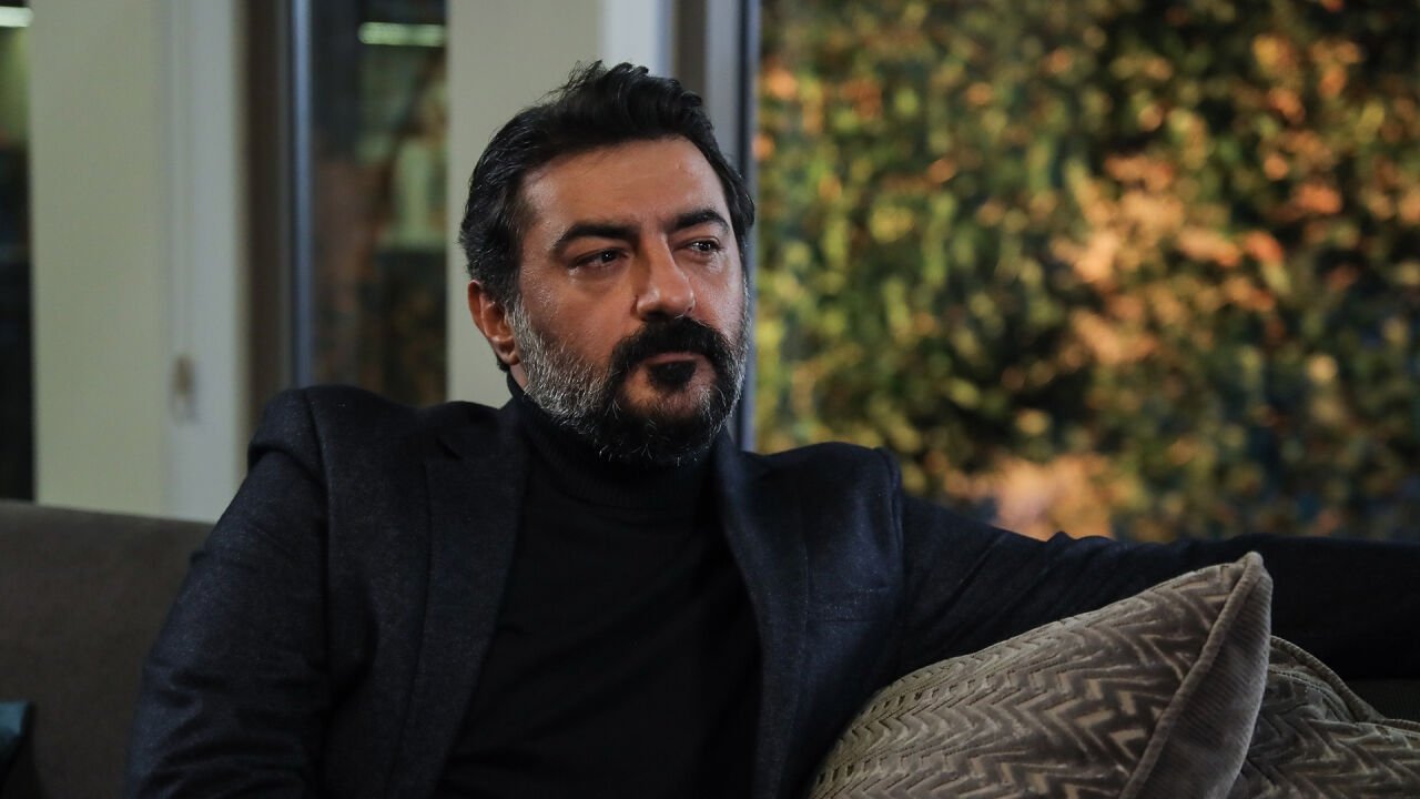 Kardeşlerim backdrop