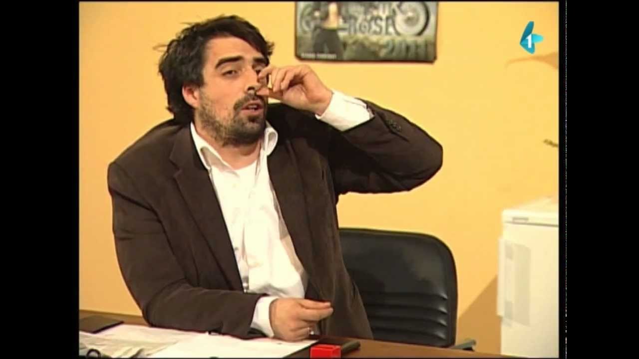 Government Job - Season 1 Episode 99 : Dan zaljubljenih