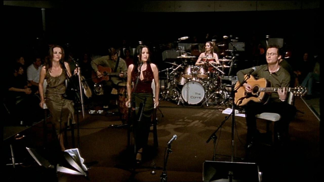 Scen från The Corrs: Unplugged