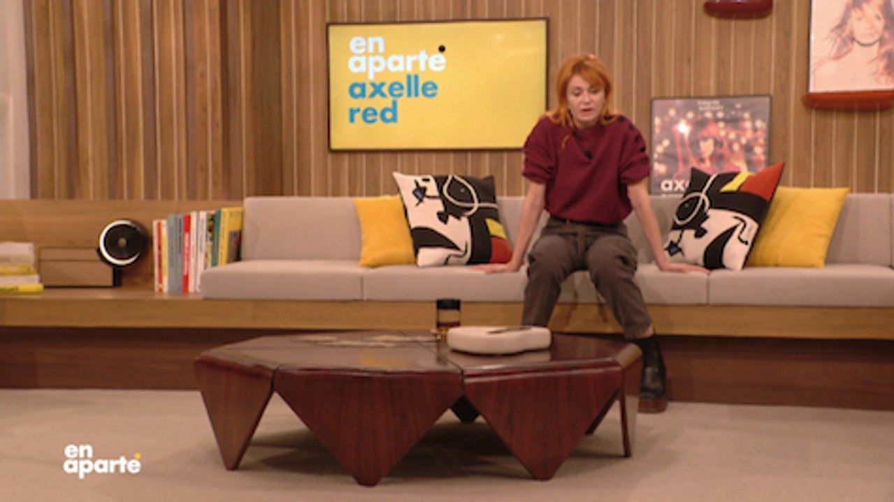 En aparté — Axelle Red