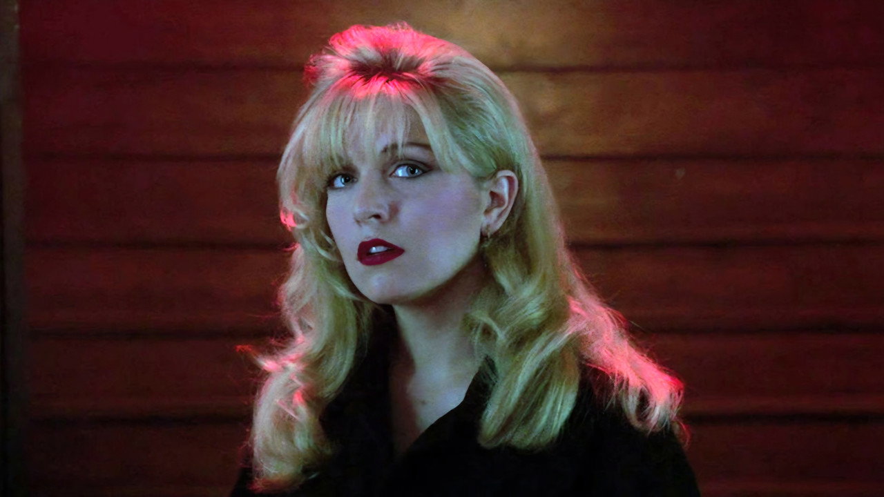 Twin Peaks: Fire Walk with Me background 103