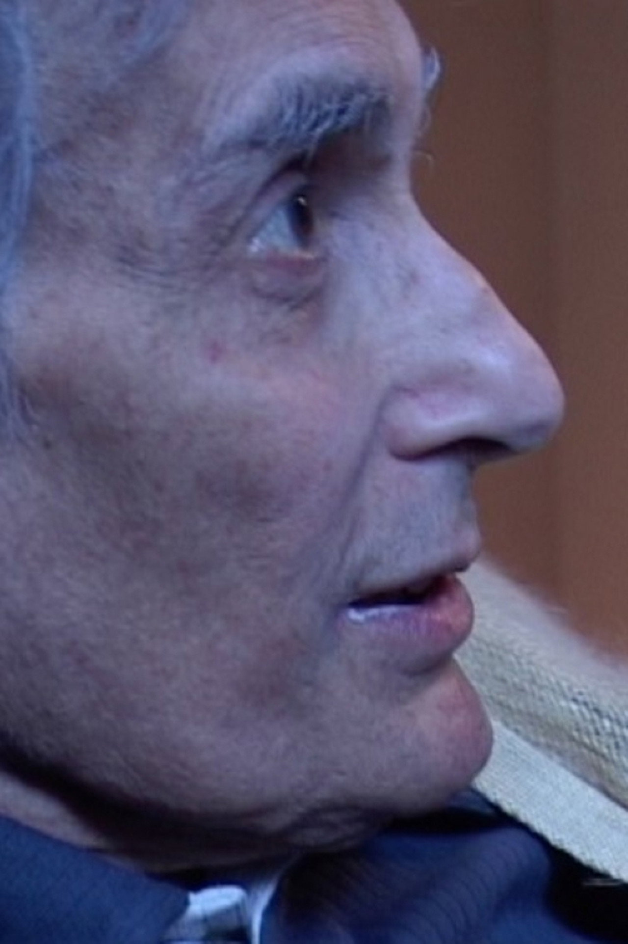 In viaggio verso Alberto Grifi Backdrop