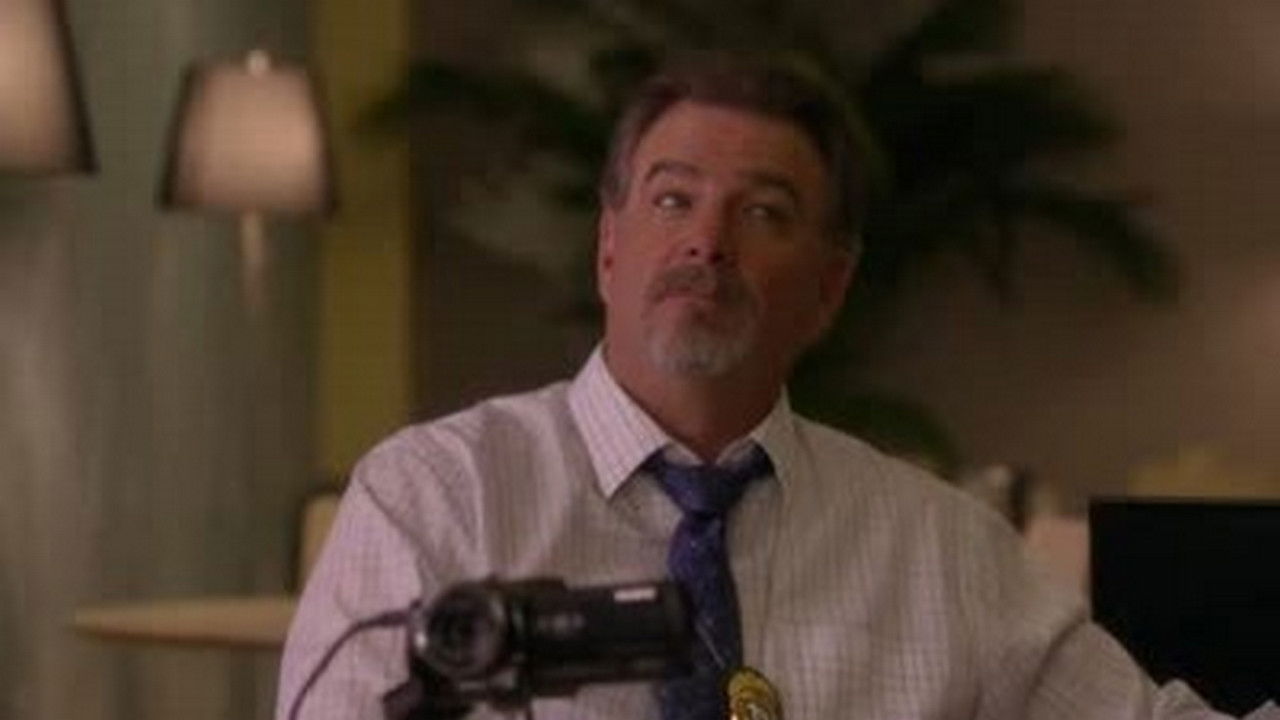 Hawthorne : Infirmière en chef — De la poudre aux yeux