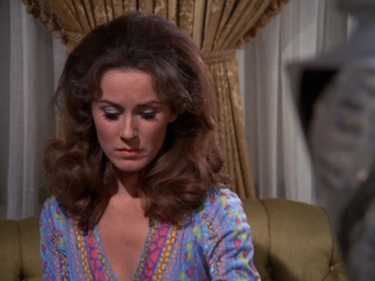 Mannix - Season 5 Episode 20 : A Walk in the Shadows