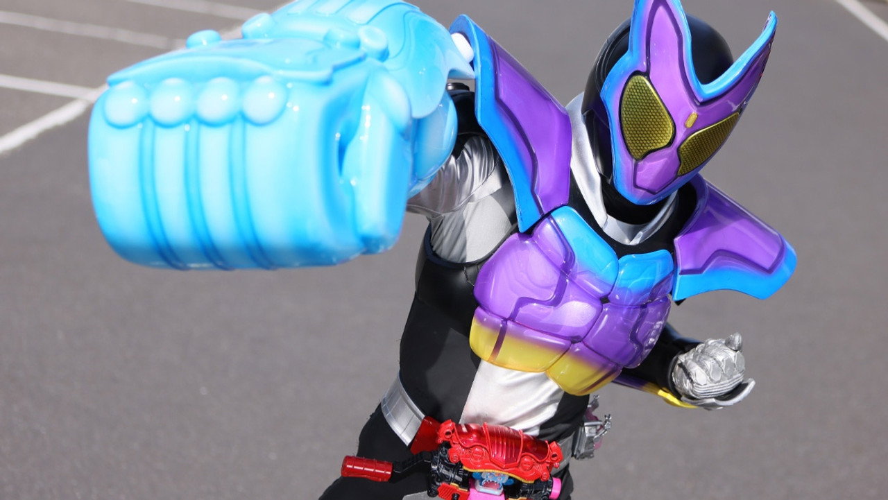 Rider Gavv backdrop