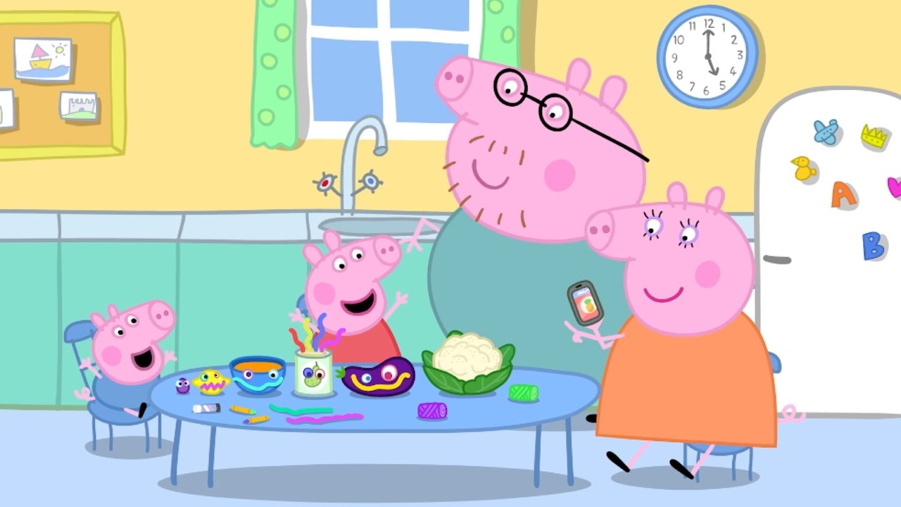 Peppa Meets the Baby Cinema Experience Movie Backdrop
