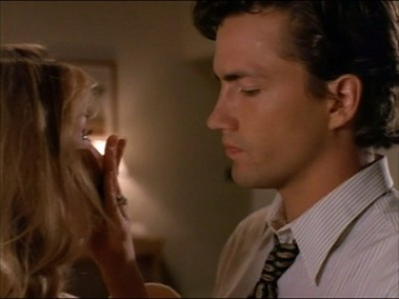 Melrose Place - Season 4 Episode 15 : Oy! To the World