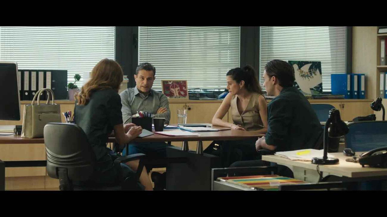 Έρημη Χώρα — Épisode 8