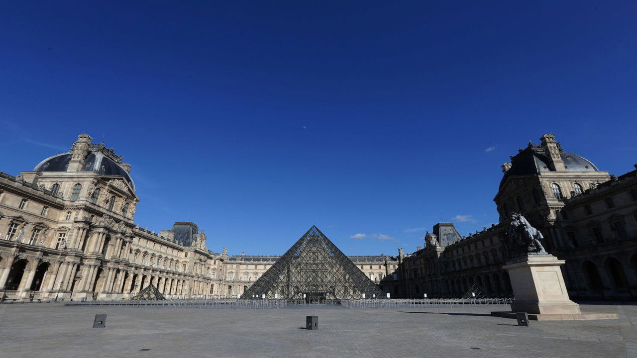 66 minutes — Au cœur du Louvre confiné / La famille chocolat / Français au volant : les rois des incivilité