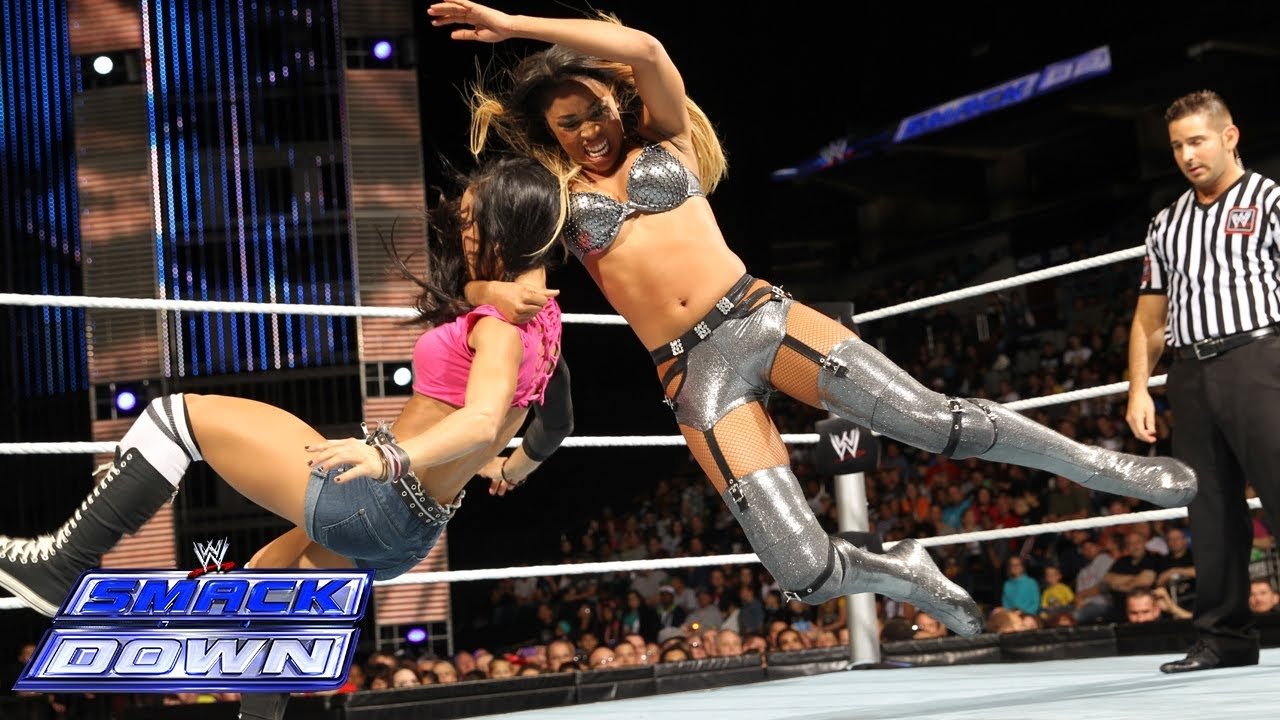 WWE SmackDown - Season 15 Episode 39 : September 27, 2013 (Milwaukee, WI)