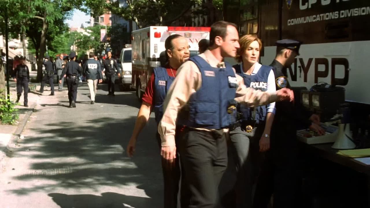 Law & Order: Special Victims Unit - Season 6 Episode 7 : Charisma