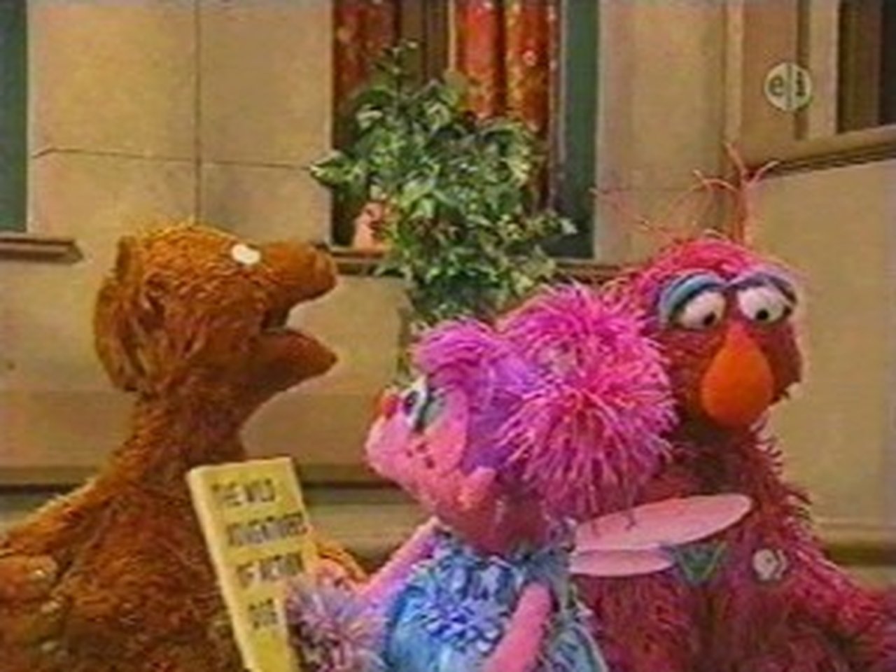 Sesame Street - Season 38 Episode 3 : Word 'Dog' Escapes Abby's Book