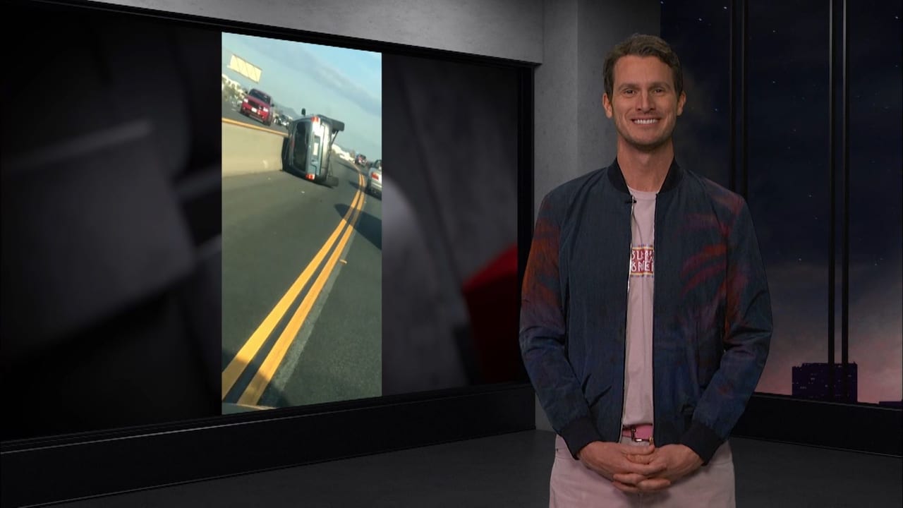 Tosh.0 - Season 11 Episode 6 : Sneeze Guy