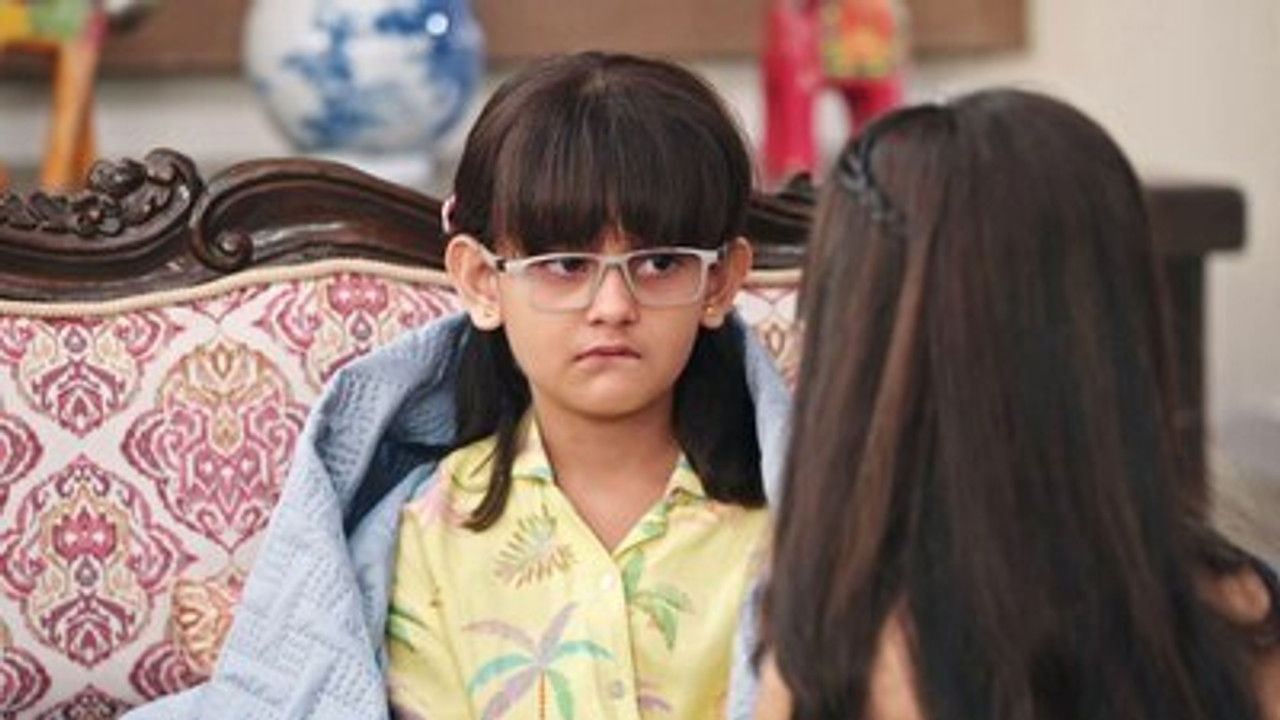 Ufff... Yeh Love Hai Mushkil backdrop