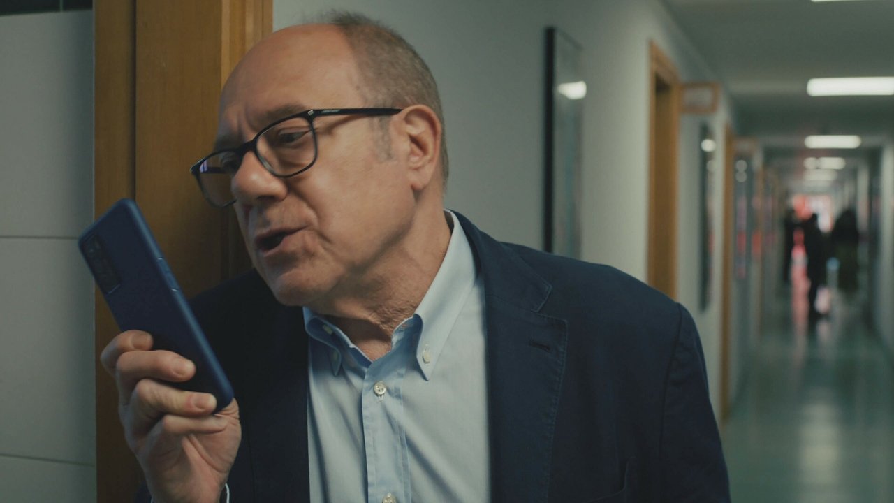 Life as Carlo - Season 2 Episode 3 : A moonless night