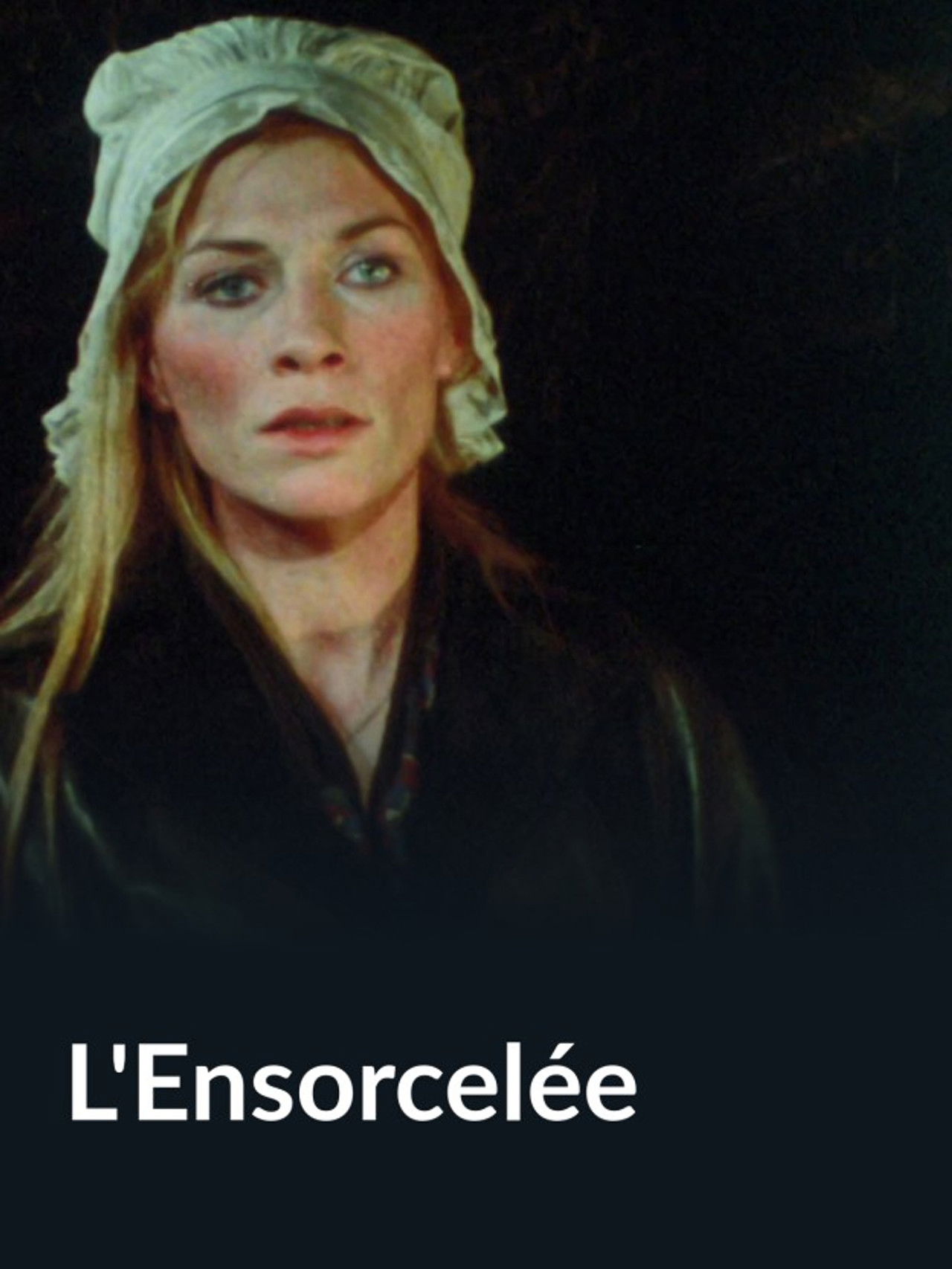 L'Ensorcelée Backdrop