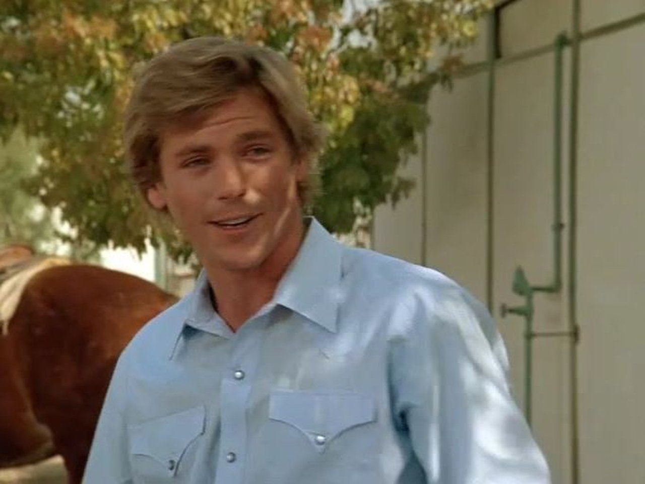 Murder, She Wrote - Season 4 Episode 20 : Showdown in Saskatchewan