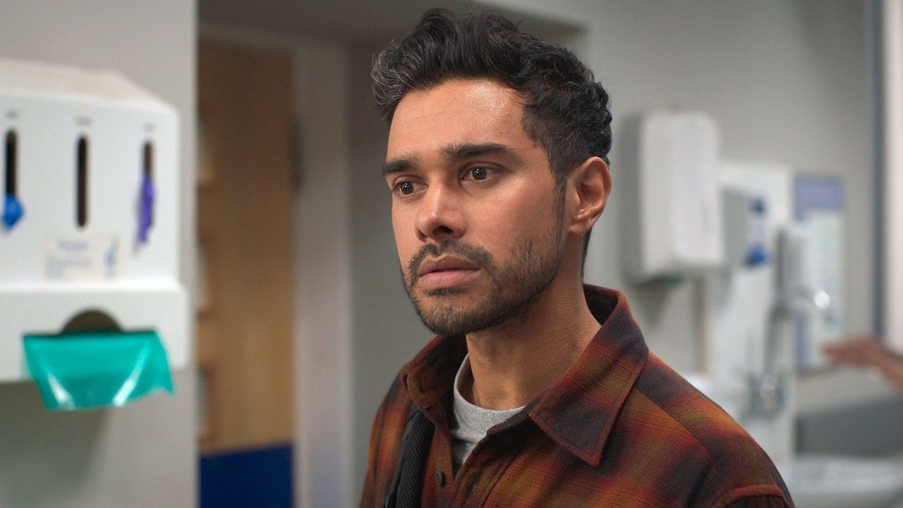 Casualty - Season 39 Episode 8 : Last Words