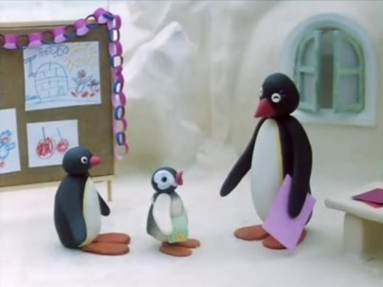 Pingu - Season 2 Episode 23 : Pingu Visits the Kindergarten