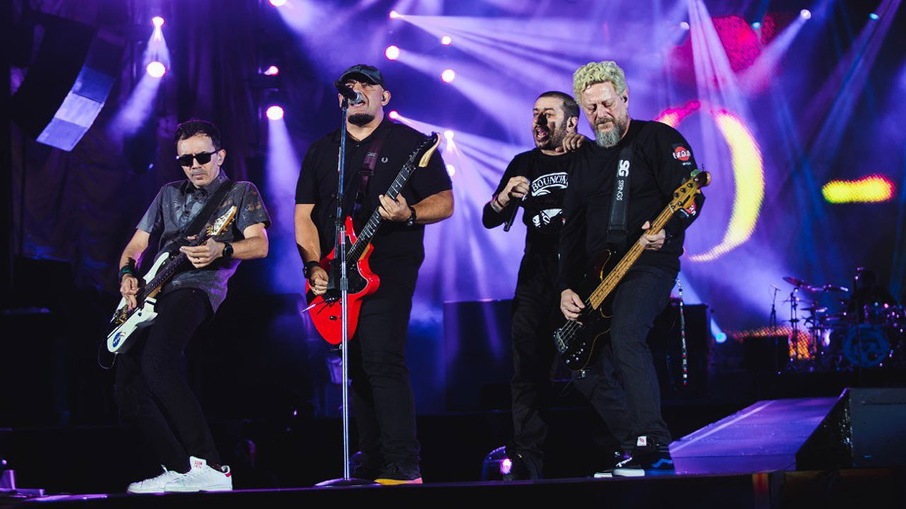 Backdrop for CPM 22 & Raimundos Rock in Rio