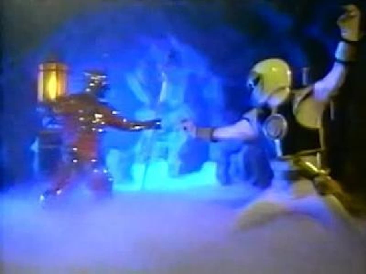 Power Rangers - Season 3 Episode 19 : Changing of the Zords (2)