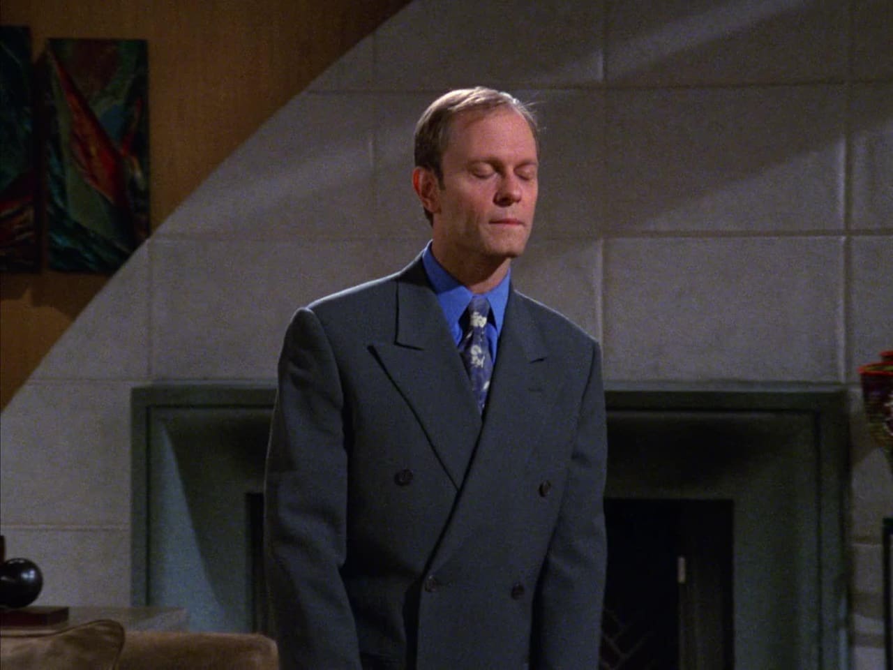 Frasier - Season 7 Episode 19 : Morning Becomes Entertainment