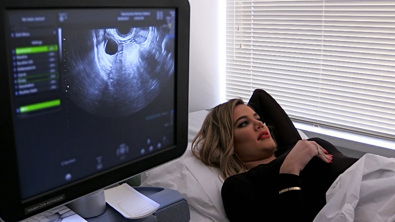 Keeping Up with the Kardashians - Season 13 Episode 14 : Sister Surrogacy