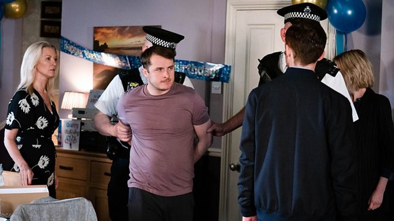 EastEnders - Season 38 Episode 111 : 13/07/2022