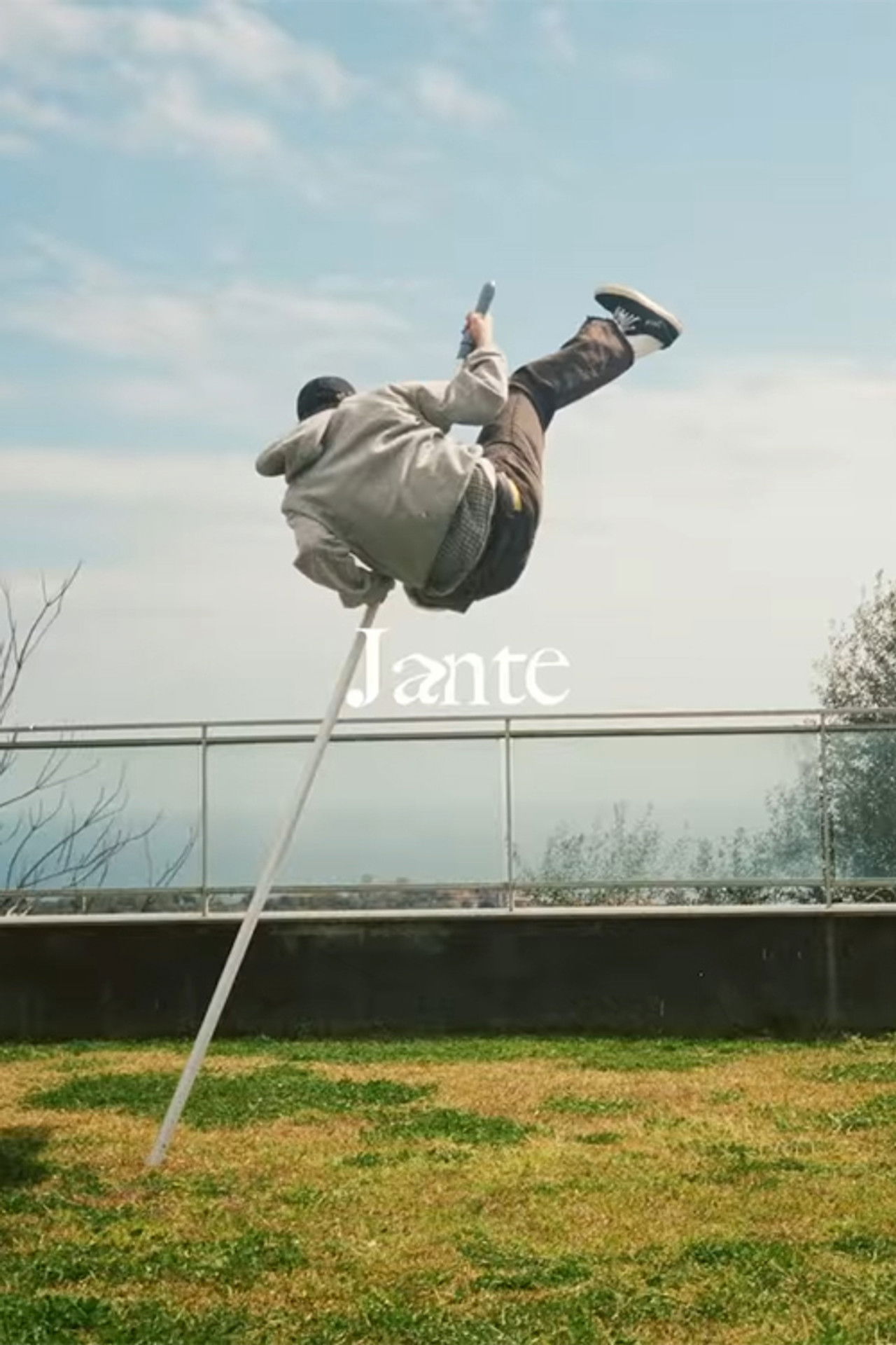 Jante - 5:33 Backdrop