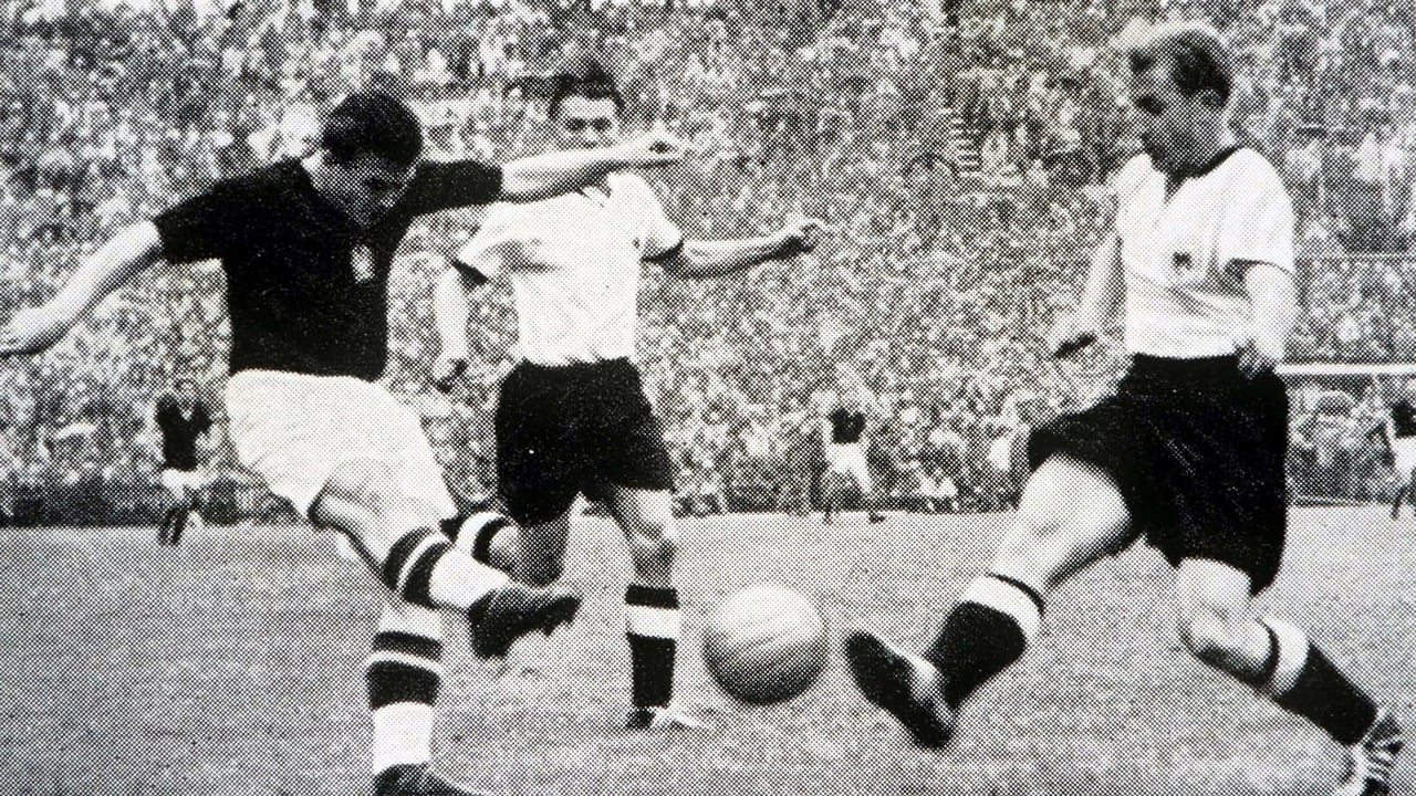 Scen från 1954 FIFA World Cup Official Film: German Giants