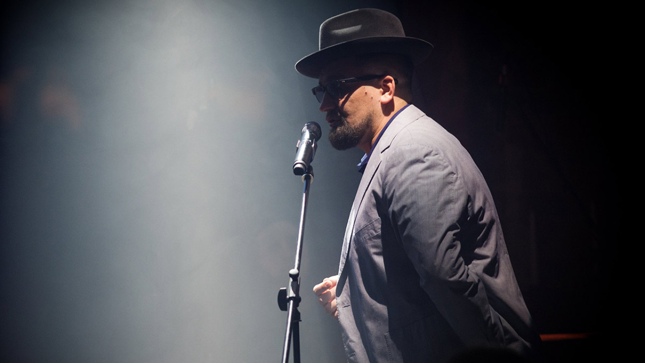 Gazgolder. Clubare backdrop