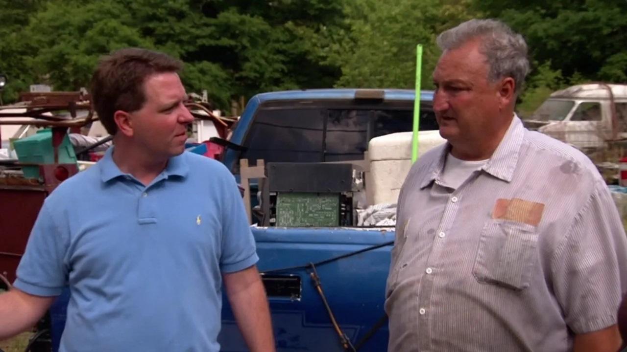 Hoarders - Season 1 Episode 7 : Paul / Missy & Alex