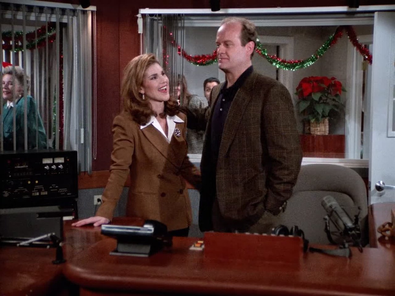 Frasier - Season 3 Episode 9 : Frasier Grinch