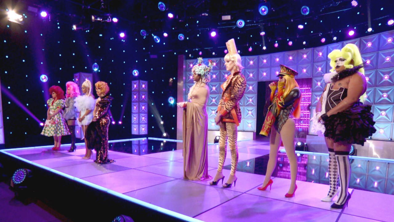 RuPaul's Drag Race - Season 13 Episode 10 : Freaky Friday Queens