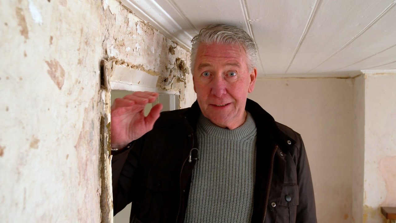 Homes Under the Hammer - Season 27 Episode 45 : Mind Your Head, Tommy