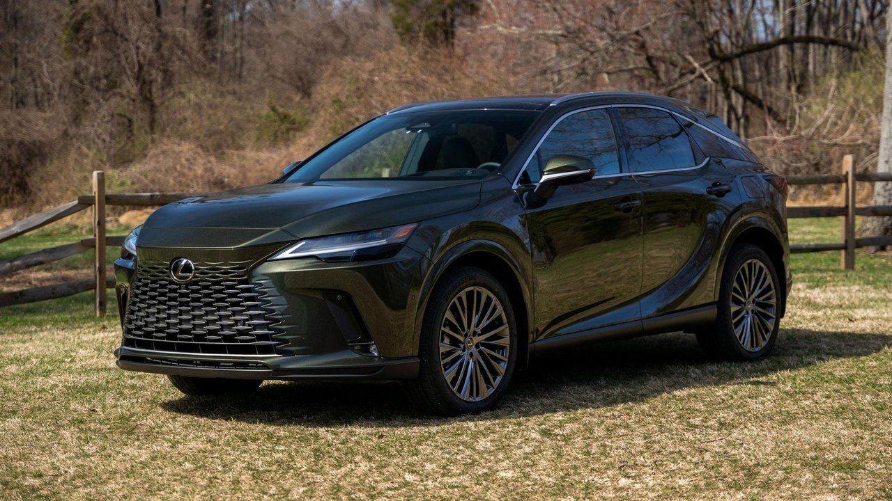 Lexus RX 450h+ Luxury