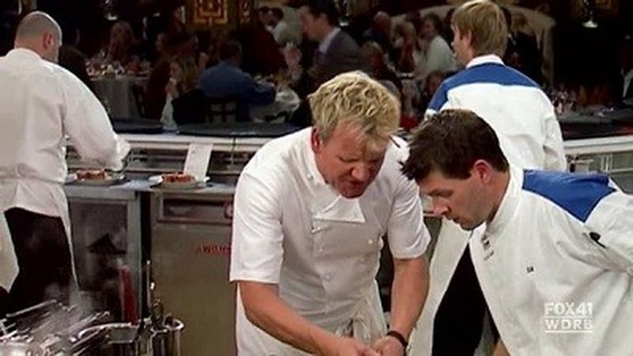 Hell's Kitchen - Season 7 Episode 7 : 10 Chefs Compete