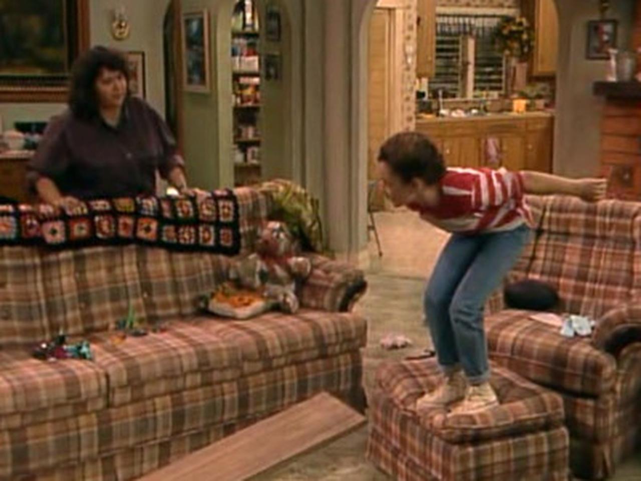 Roseanne - Season 1 Episode 2 : We're in the Money