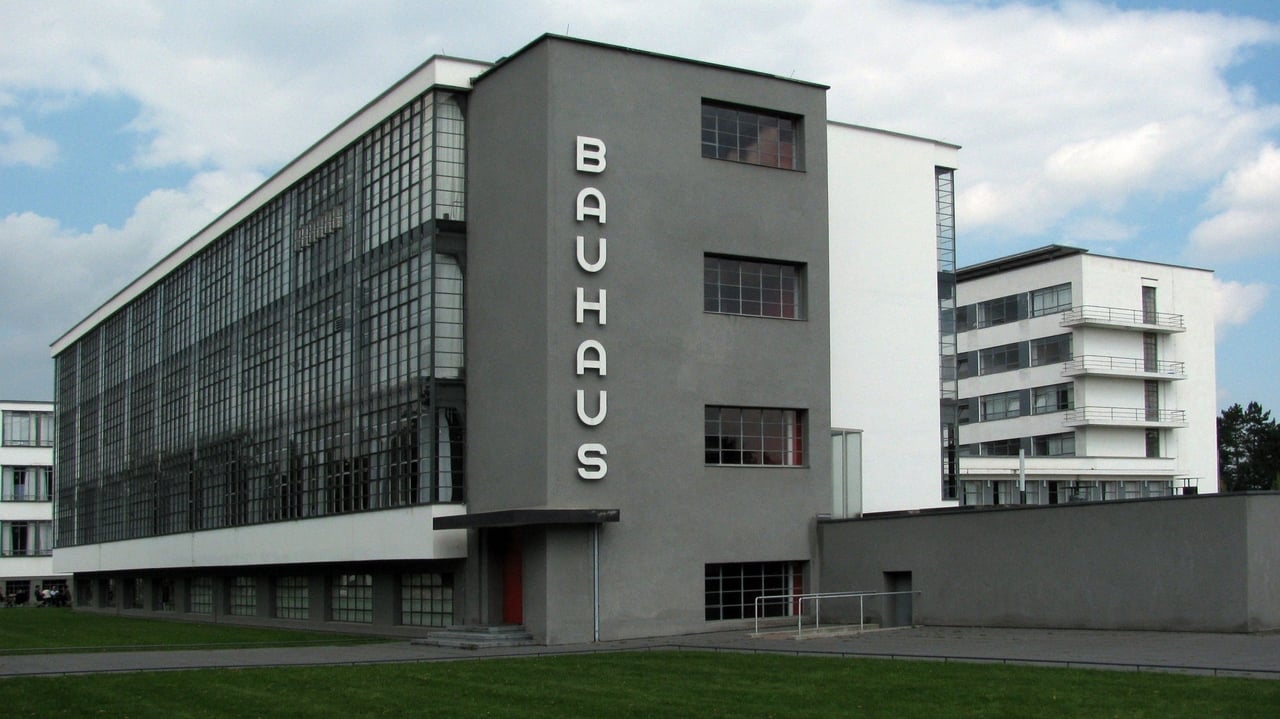 Vom Bauen der Zukunft - 100 Jahre Bauhaus background