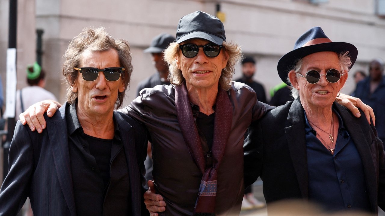 The Rolling Stones: Hackney Diamonds background