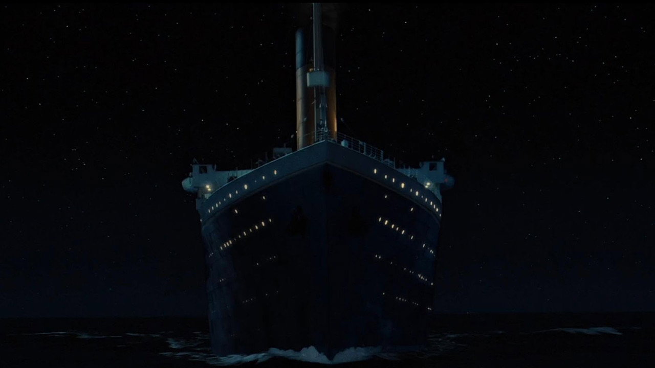 Titanic background 157