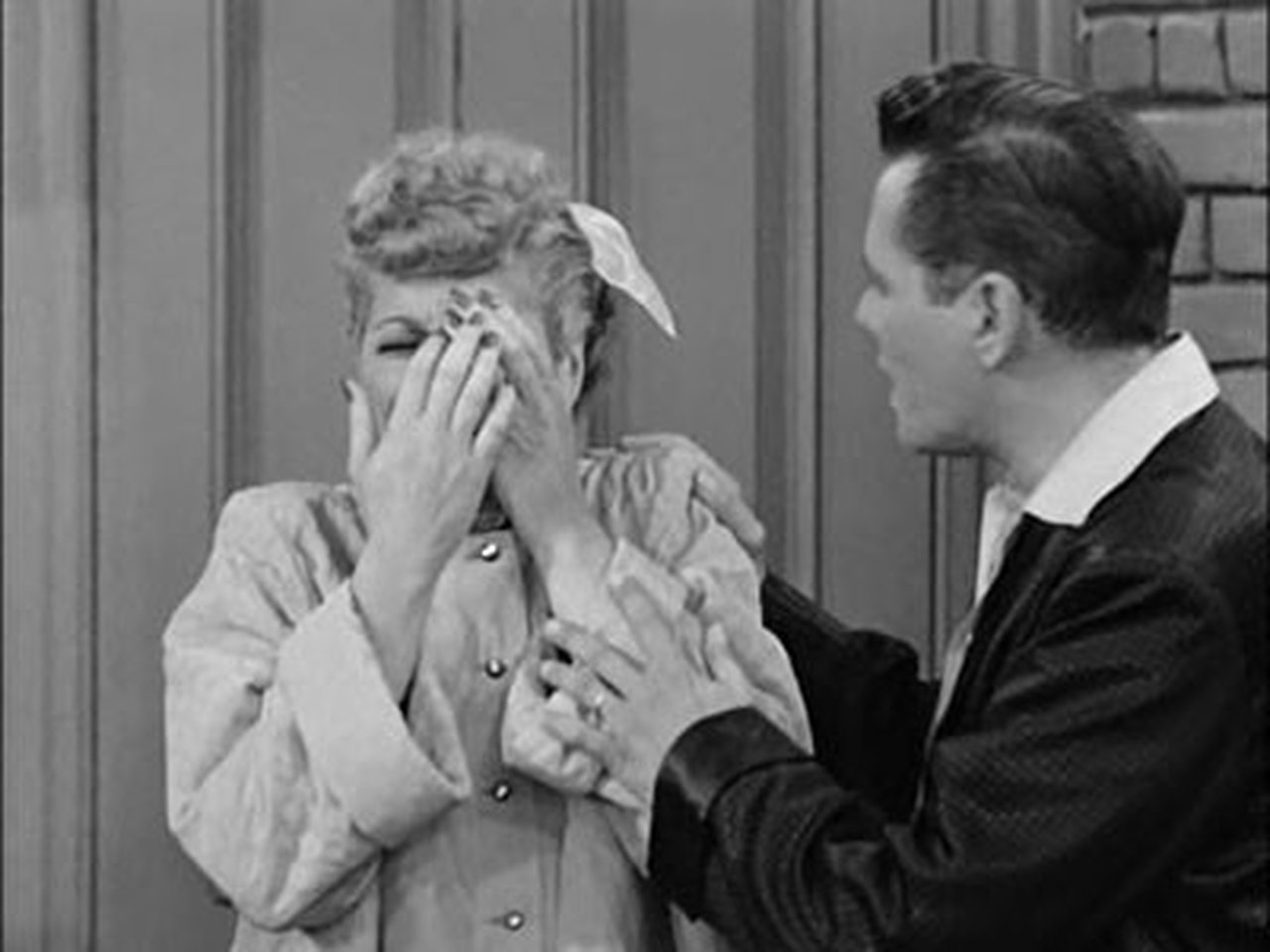 I Love Lucy - Season 2 Episode 20 : The Black Eye