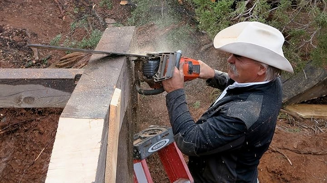 Homestead Rescue - Season 5 Episode 3 : High Country Bear Lair