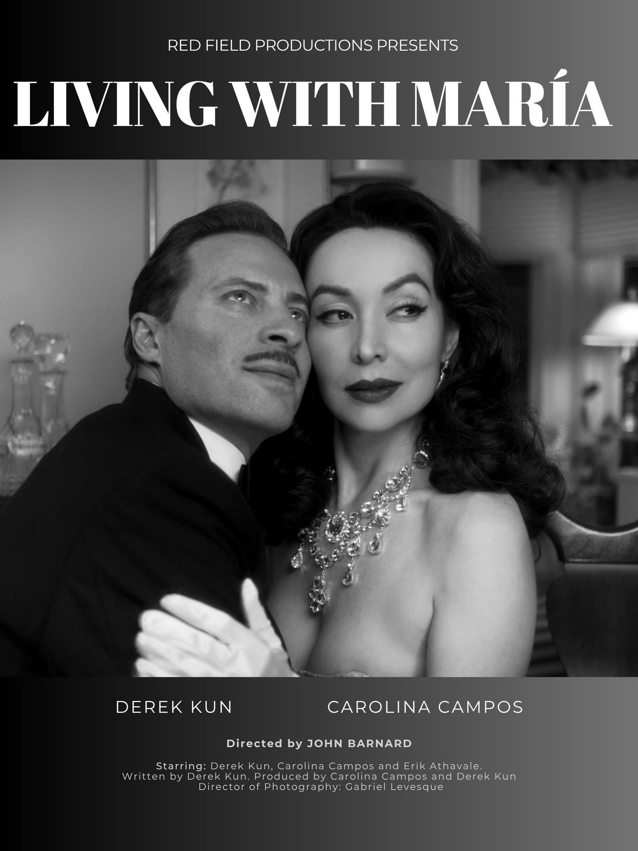 Living With María filmaffisch