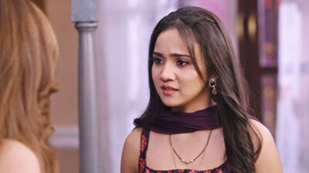 Ufff... Yeh Love Hai Mushkil backdrop