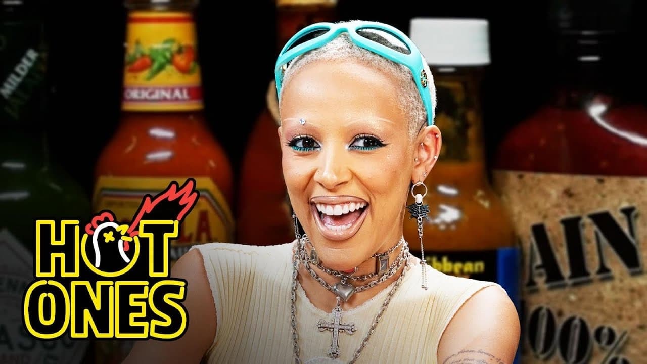 Hot Ones - Season 22 Episode 4 : Doja Cat Is Doing Great While Eating Spicy Wings