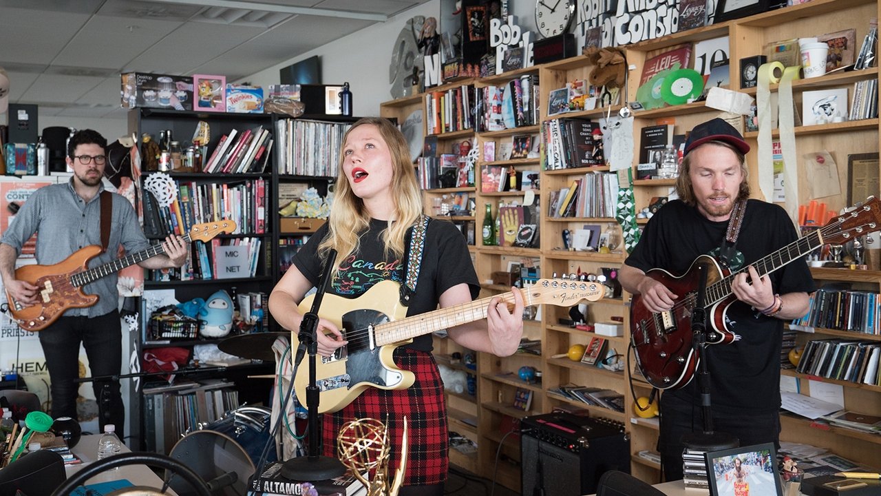 NPR Tiny Desk Concerts - Season 10 Episode 34 : Julia Jacklin